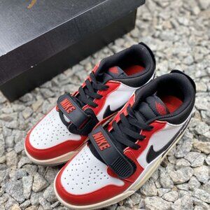 Jordan Legacy 312 low shoes